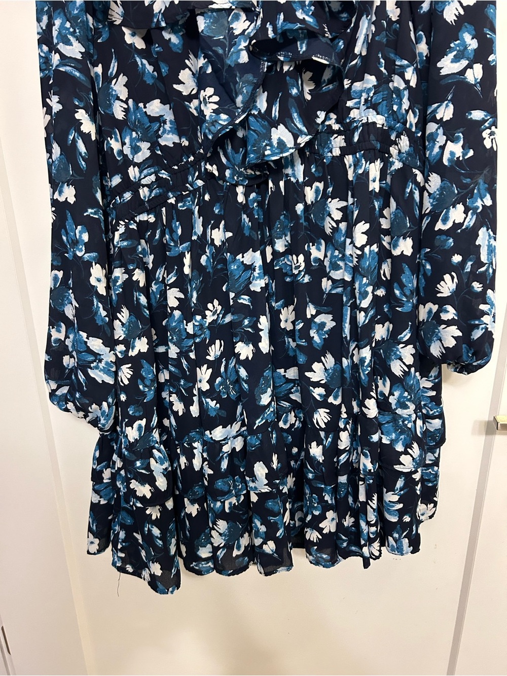 Abercrombie & Fitch Women's Navy Blue Floral Ruffle Dress - Picture 3 of 10
